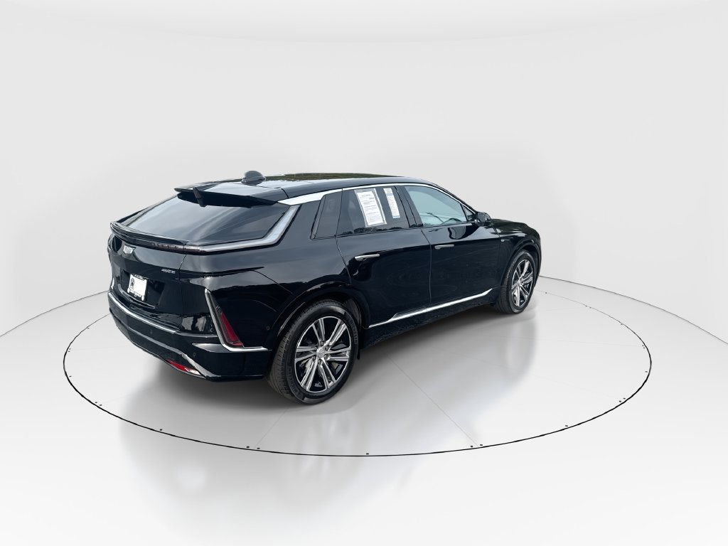 Used 2024 Cadillac Lyriq Luxury RWD image 8