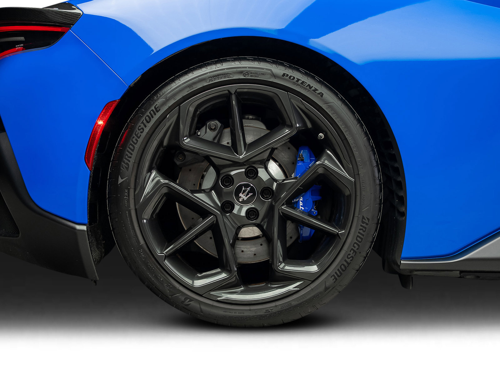 Used 2023 Maserati MC20 Spyder RWD image 33