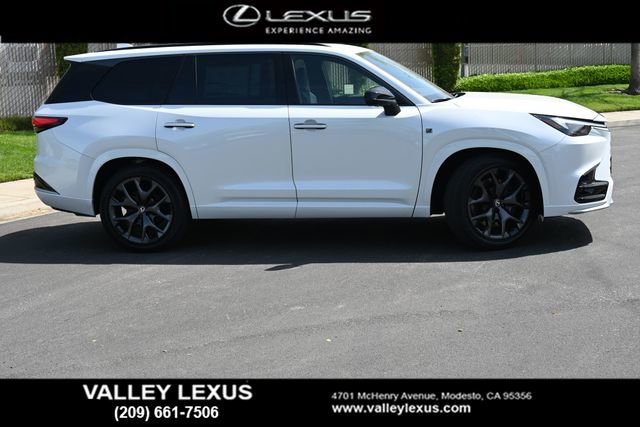 New 2026 Lexus TX 500h AWD image 3