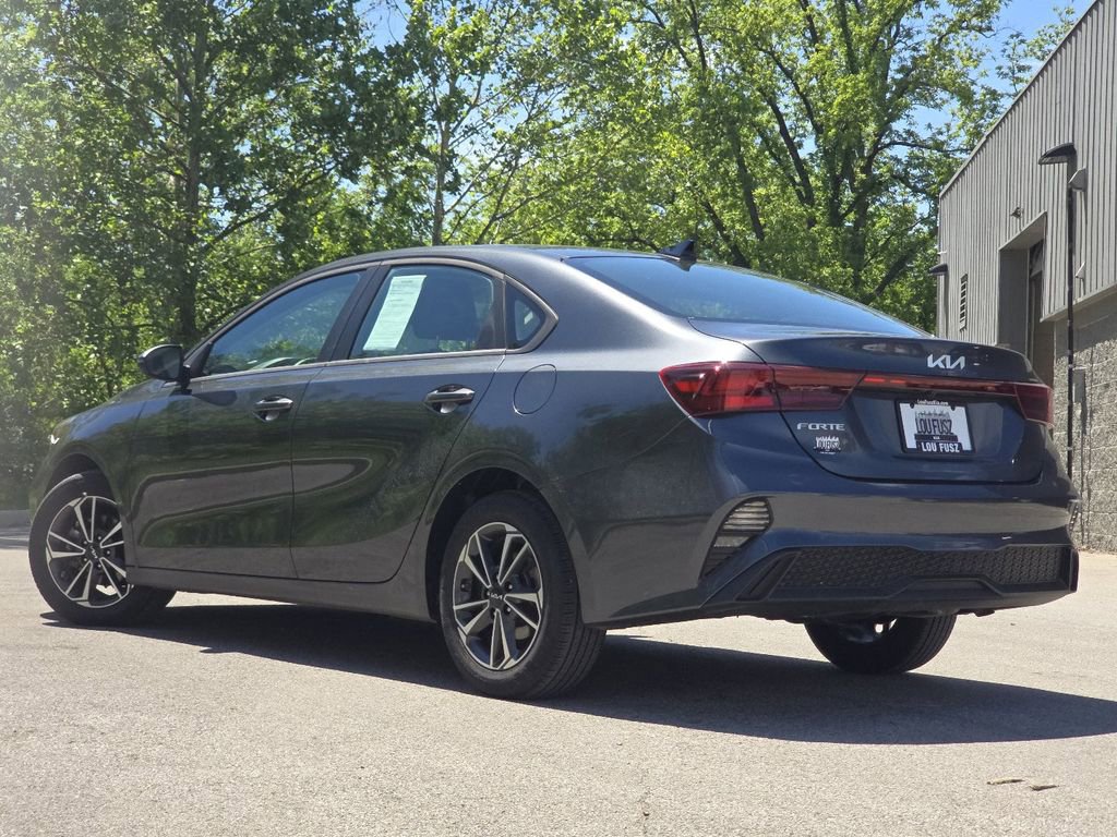 Used 2024 Kia Forte LXS w/ LXS Technology Package FWD image 12