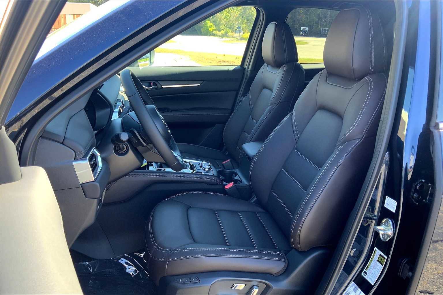 New 2025 MAZDA CX-5 Signature image 13