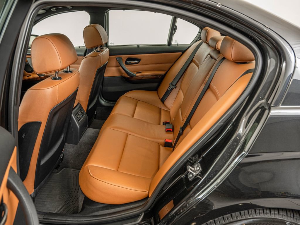 Used 2011 BMW 328i xDrive Sedan image 32