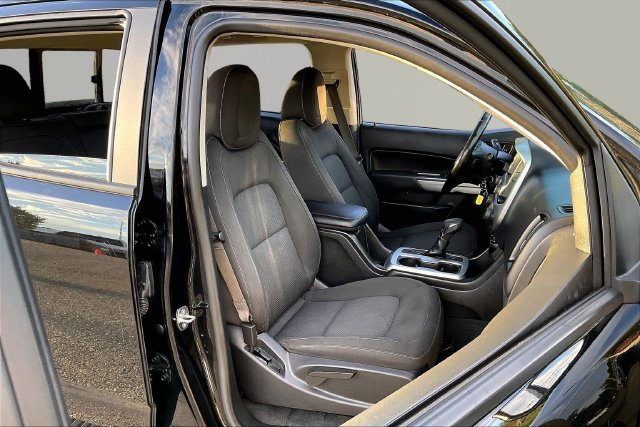 Used 2022 Chevrolet Colorado LT w/ LT Convenience Package AWD/4WD image 19