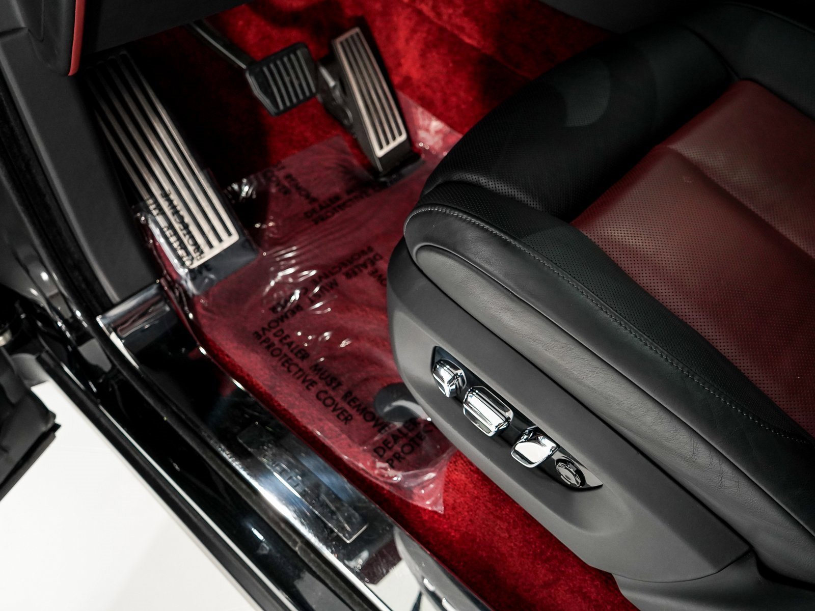 Certified 2022 Rolls-Royce Cullinan image 13