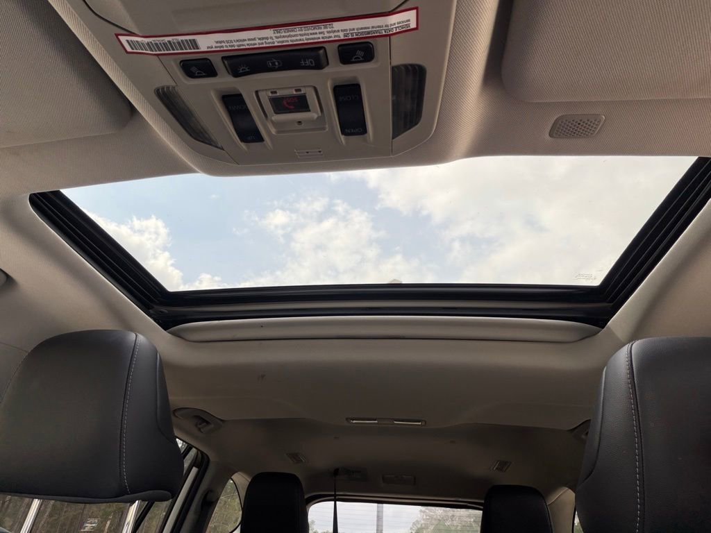 Used 2020 Toyota Highlander Limited image 22