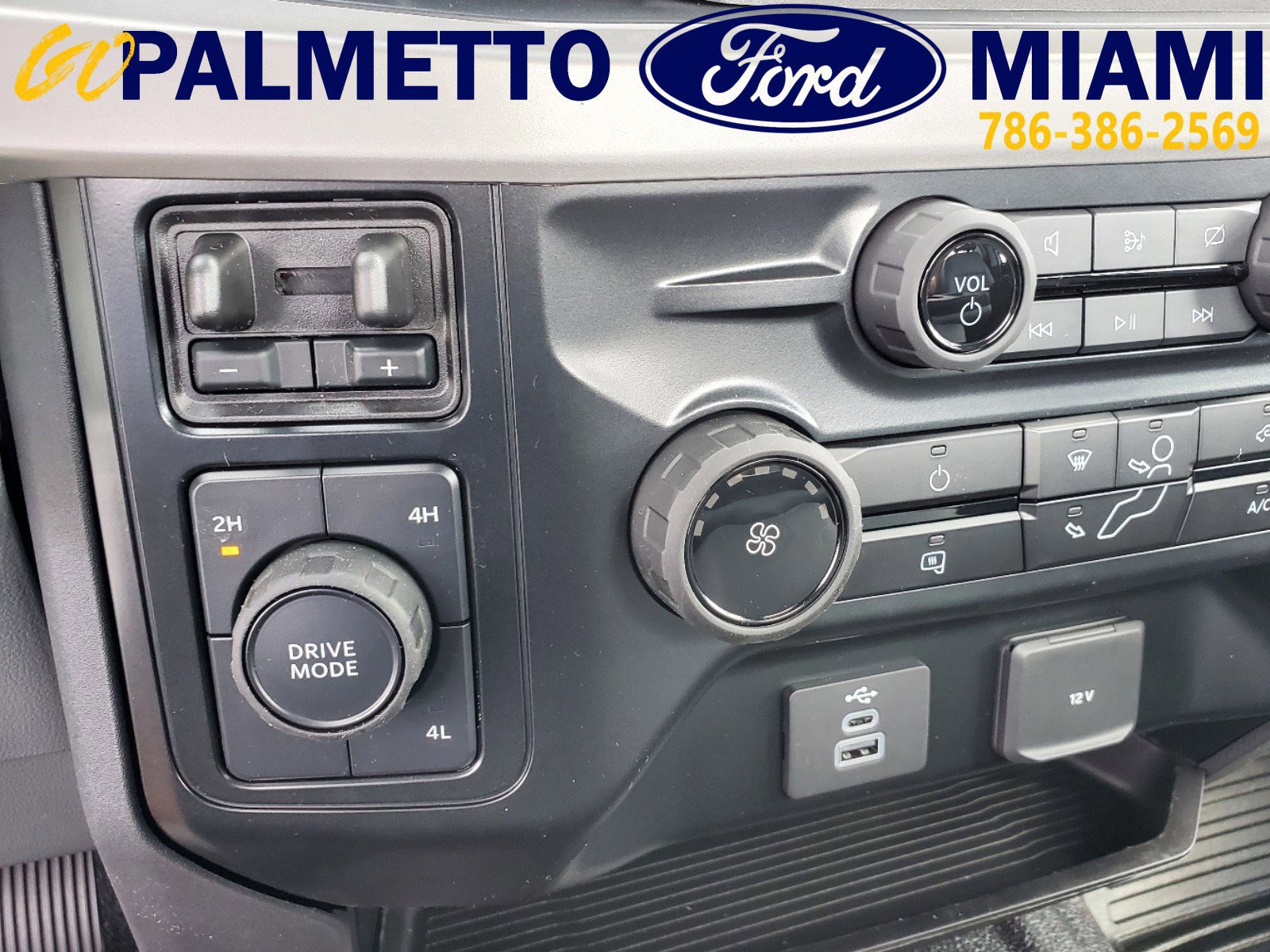 New 2024 Ford F450 XL w/ XL Chrome Package image 22