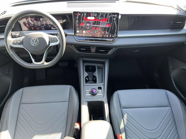 New 2026 Volkswagen Tiguan SE FWD image 23