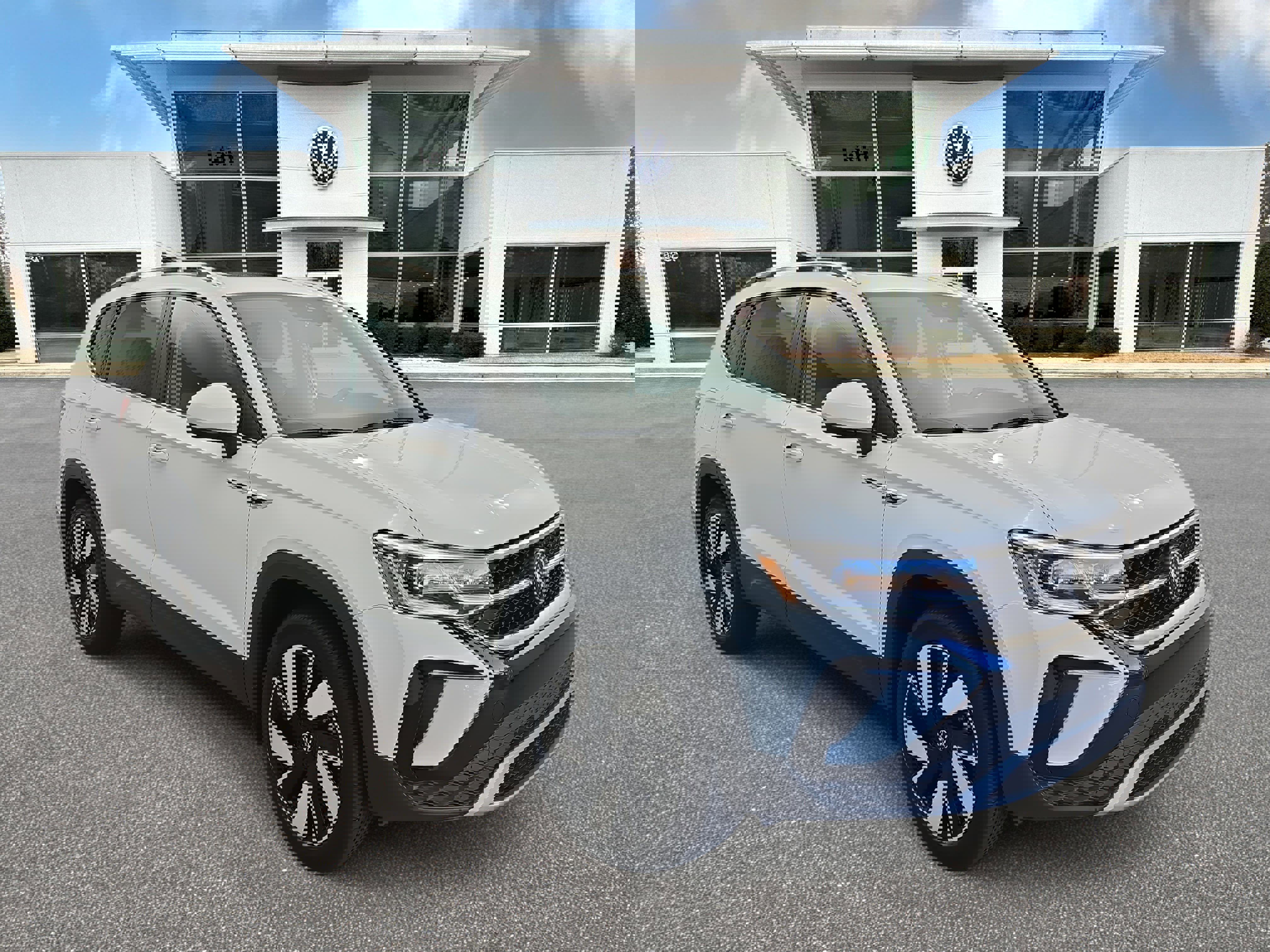 Certified 2024 Volkswagen Taos SEL image 1