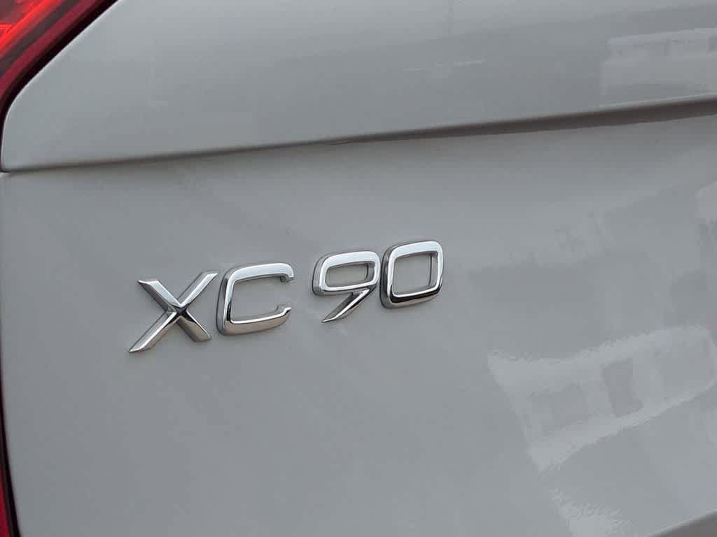 Used 2024 Volvo XC90 B5 Plus AWD/4WD image 12