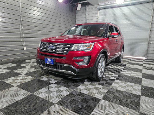 Used 2017 Ford Explorer Limited w/ Equipment Group 301A AWD/4WD image 48