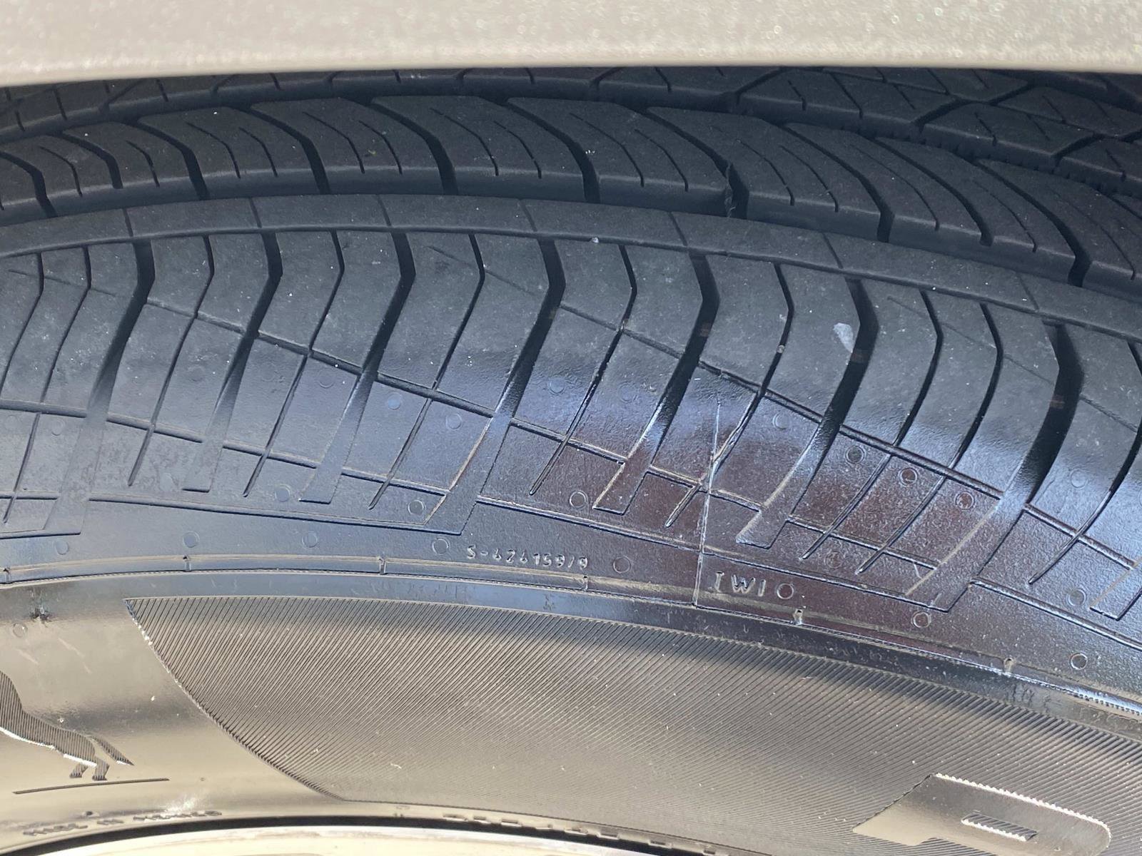 Used 2024 Toyota Corolla Cross SE image 16