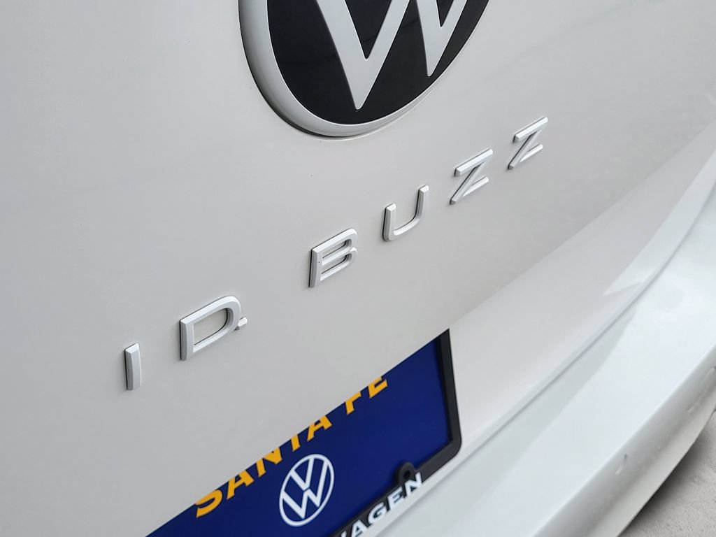 Used 2025 Volkswagen ID. Buzz 1st Edition RWD image 11