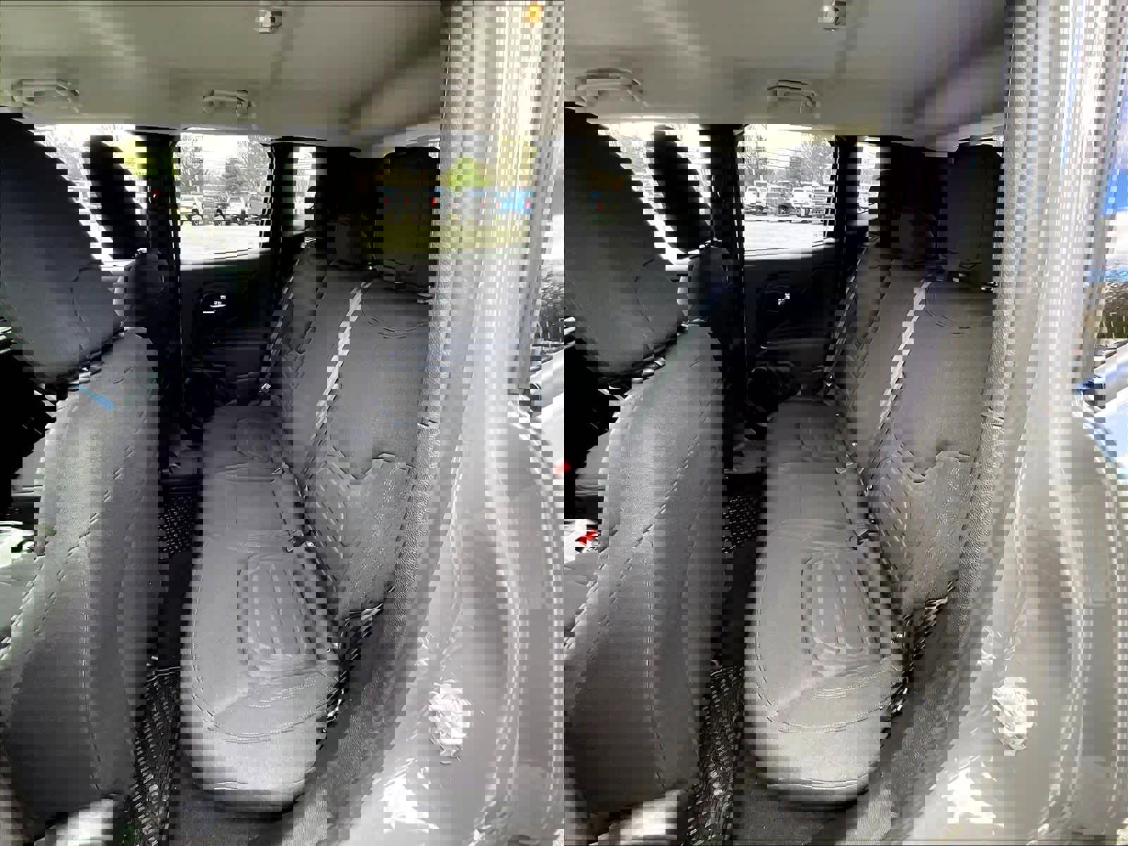 Used 2022 Jeep Renegade Latitude image 21