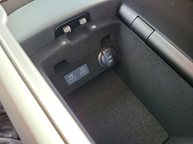 Used 2025 Genesis G80 2.5T AWD/4WD image 30