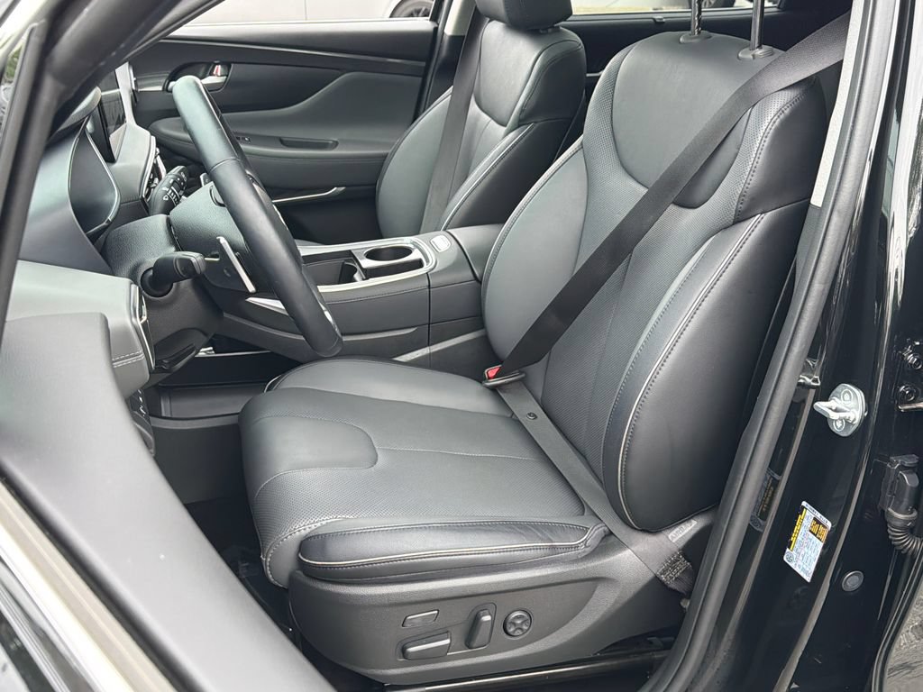 Used 2023 Hyundai Santa Fe Limited AWD/4WD image 17