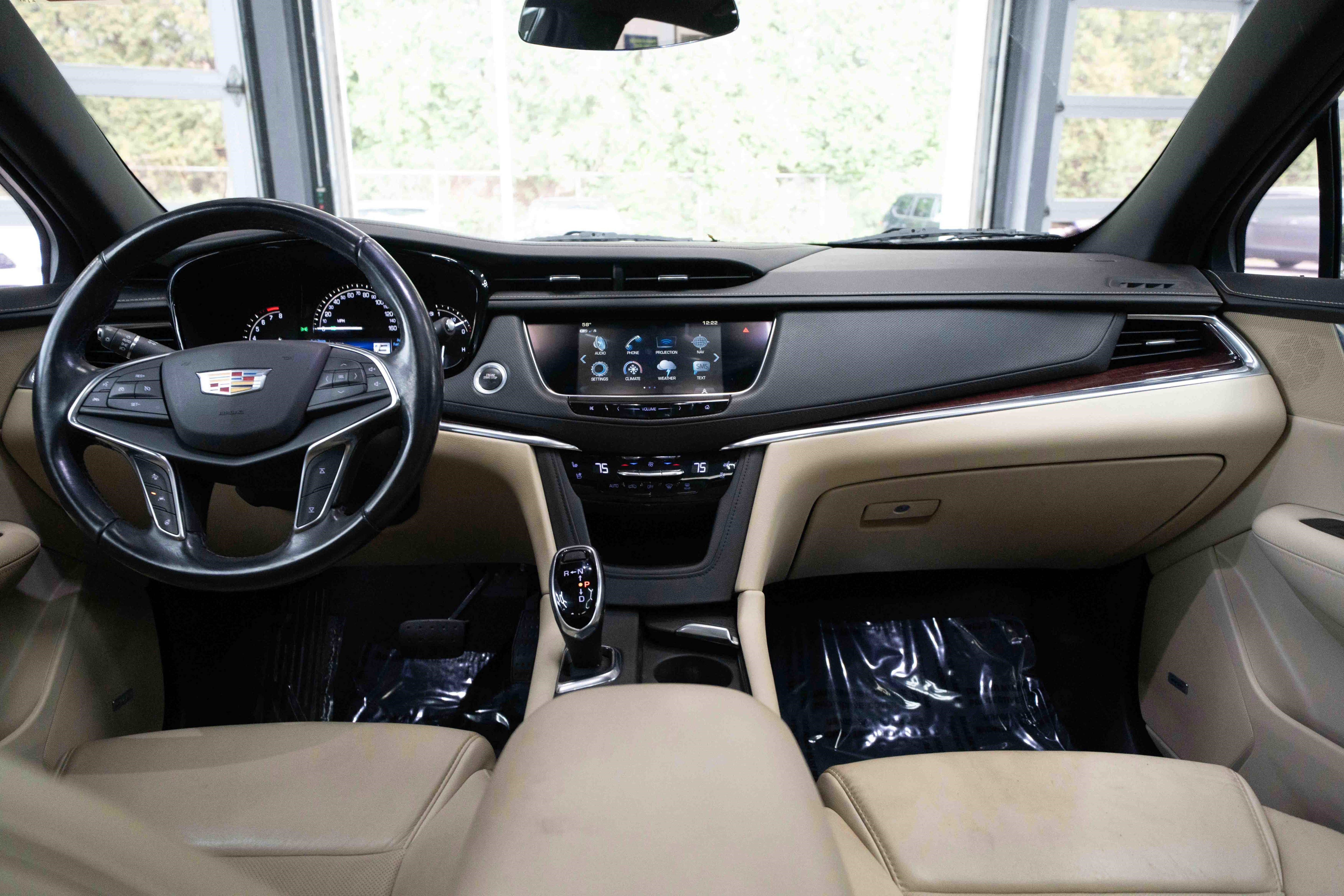 Used 2018 Cadillac XT5 Premium Luxury AWD/4WD image 20