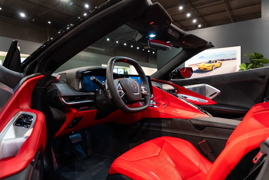 Used 2020 Chevrolet Corvette Stingray Premium Cpe w/ 3LT Preferred Equipment Group image 21