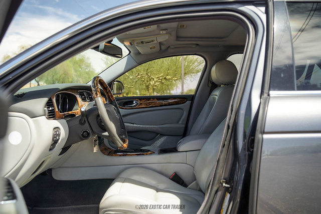 Used 2006 Jaguar XJ8 RWD image 39