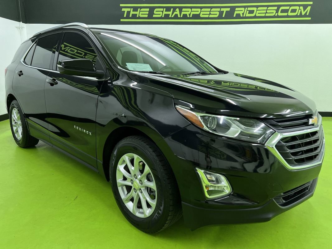 Used 2019 Chevrolet Equinox LT w/ Sun & Navigation Package FWD image 2