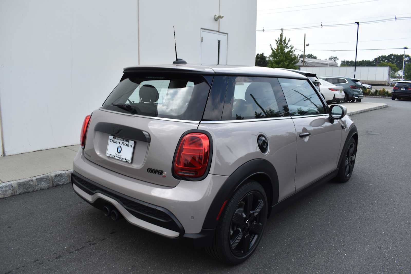 Used 2024 MINI Cooper S FWD image 5