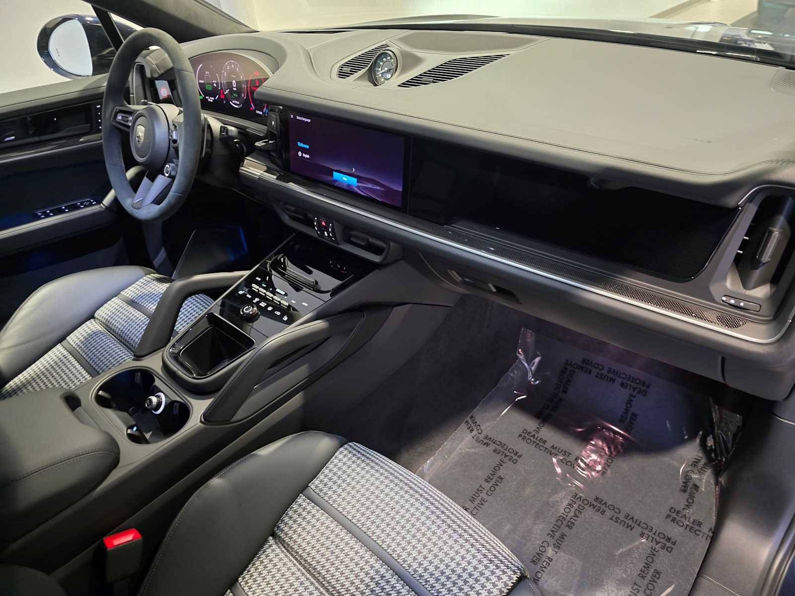 New 2026 Porsche Cayenne Turbo AWD/4WD image 14