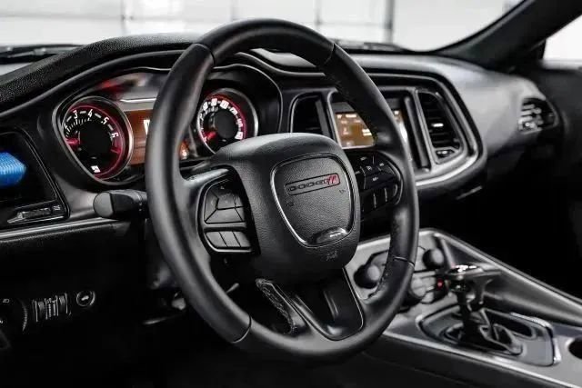 Used 2020 Dodge Challenger SXT image 20