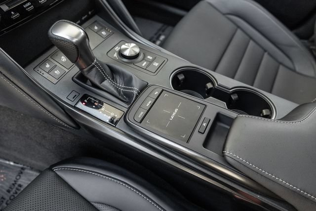Used 2025 Lexus IS 350 F Sport RWD image 11