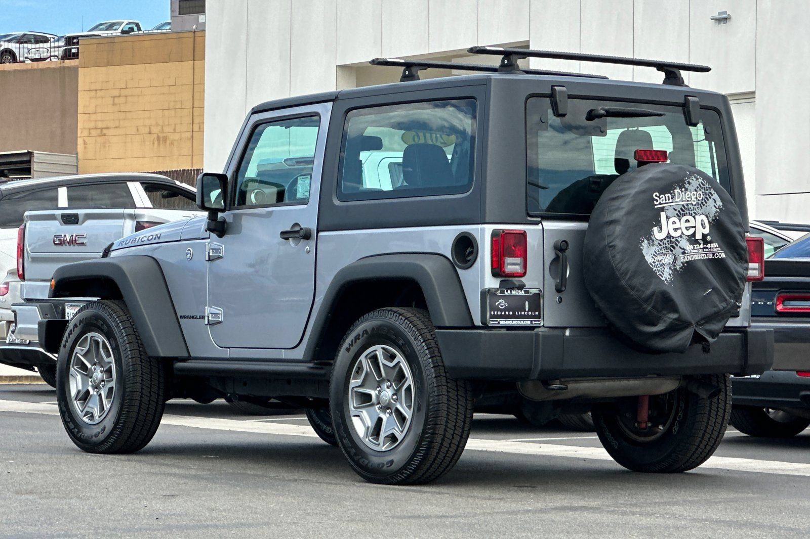 Used 2016 Jeep Wrangler Rubicon w/ Power Convenience Group AWD/4WD image 5