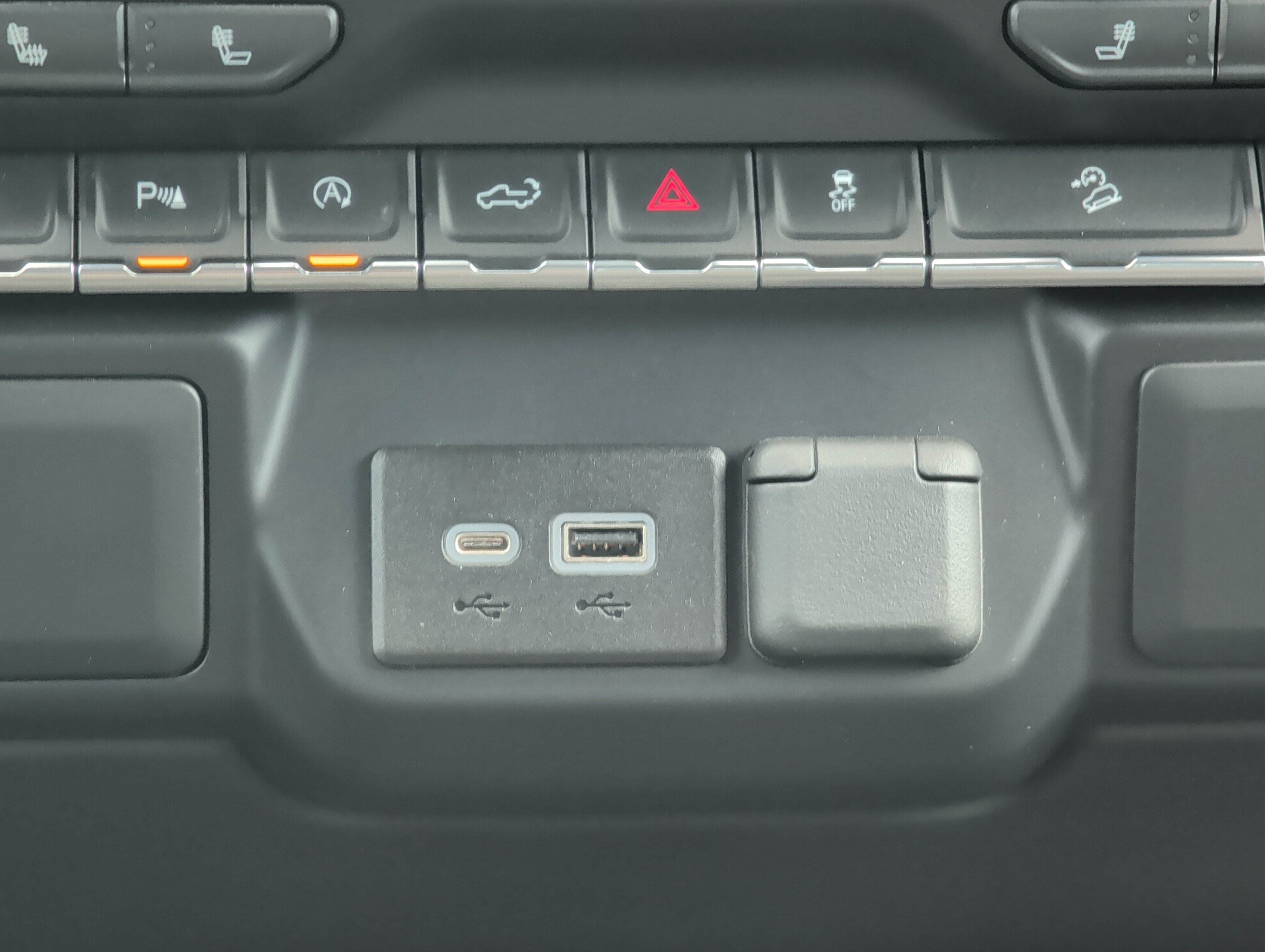 Used 2022 Chevrolet Silverado 1500 RST AWD/4WD image 33