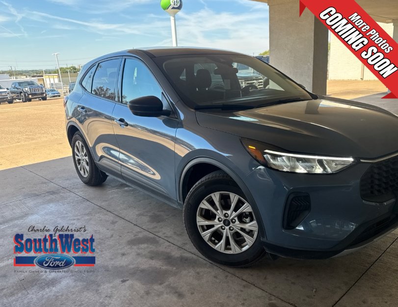 Used 2025 Ford Escape Active FWD image 1