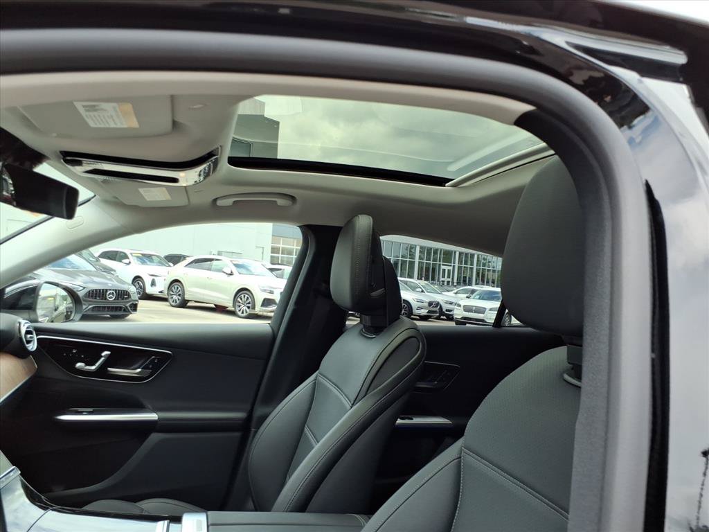 Certified 2025 Mercedes-Benz GLC 300 4MATIC image 12