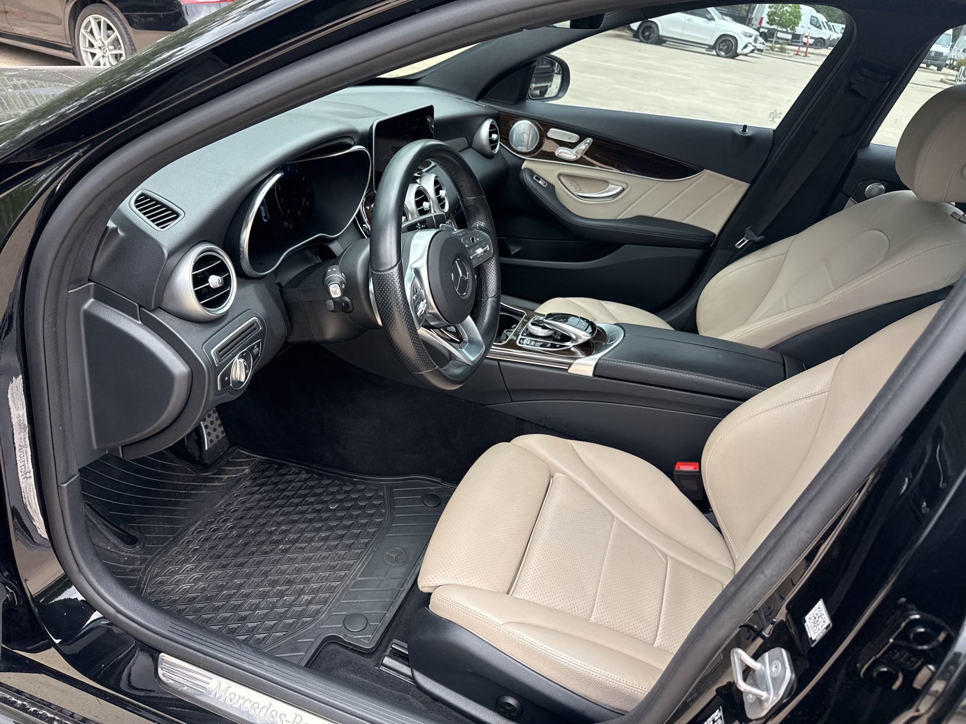Used 2021 Mercedes-Benz C 300 Sedan image 9