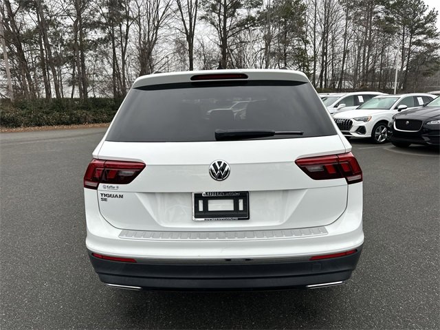 Used 2020 Volkswagen Tiguan SE R-Line image 4