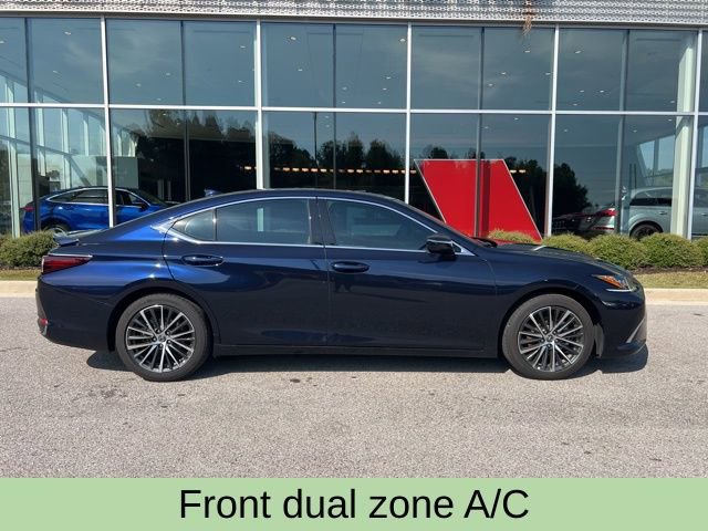 Used 2025 Lexus ES 300h w/ Premium Package image 4
