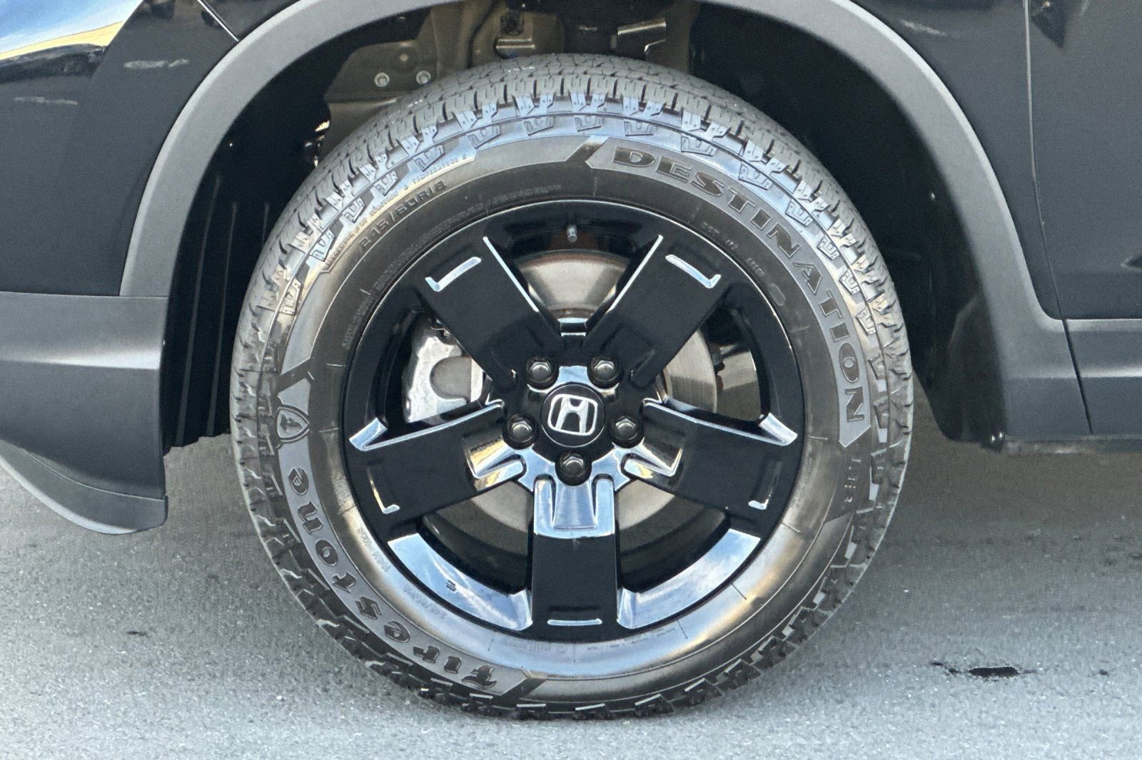 Used 2025 Honda Ridgeline Black Edition image 32