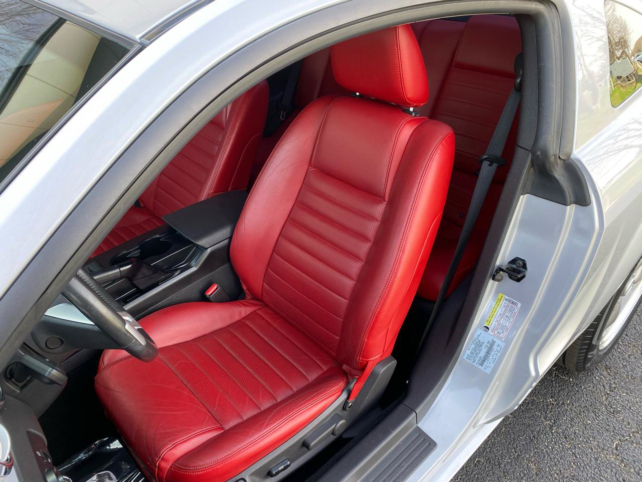 Used 2005 Ford Mustang GT RWD image 12