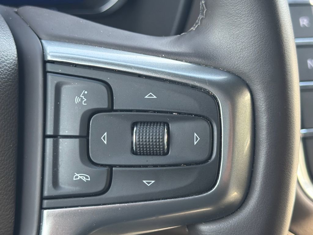 Used 2024 Chevrolet Tahoe Z71 w/ Luxury Package image 39