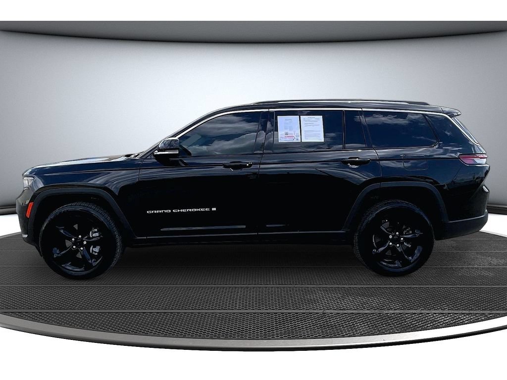 Certified 2022 Jeep Grand Cherokee L Limited AWD/4WD image 17
