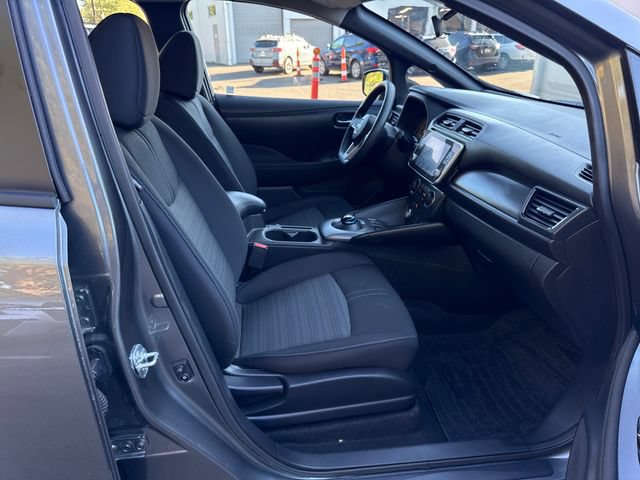 Used 2025 Nissan Leaf S FWD image 9
