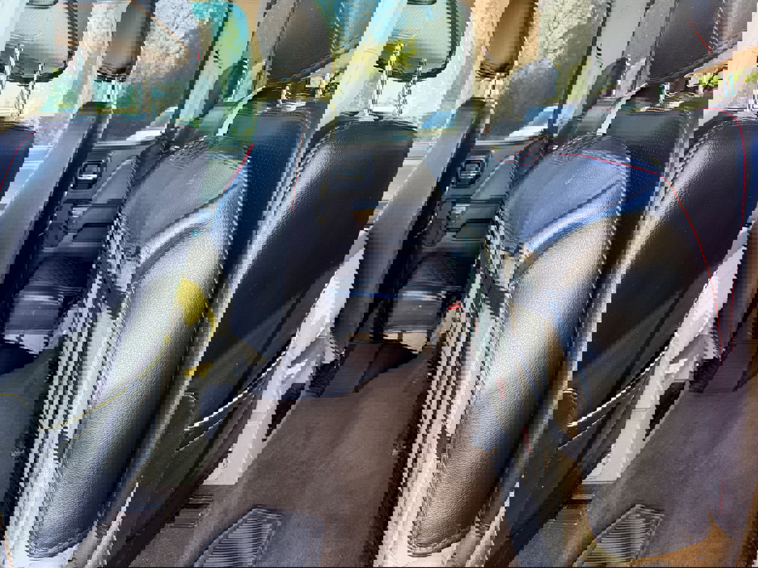 Used 2015 Chevrolet Silverado 2500 LT w/ LT Convenience Package image 11