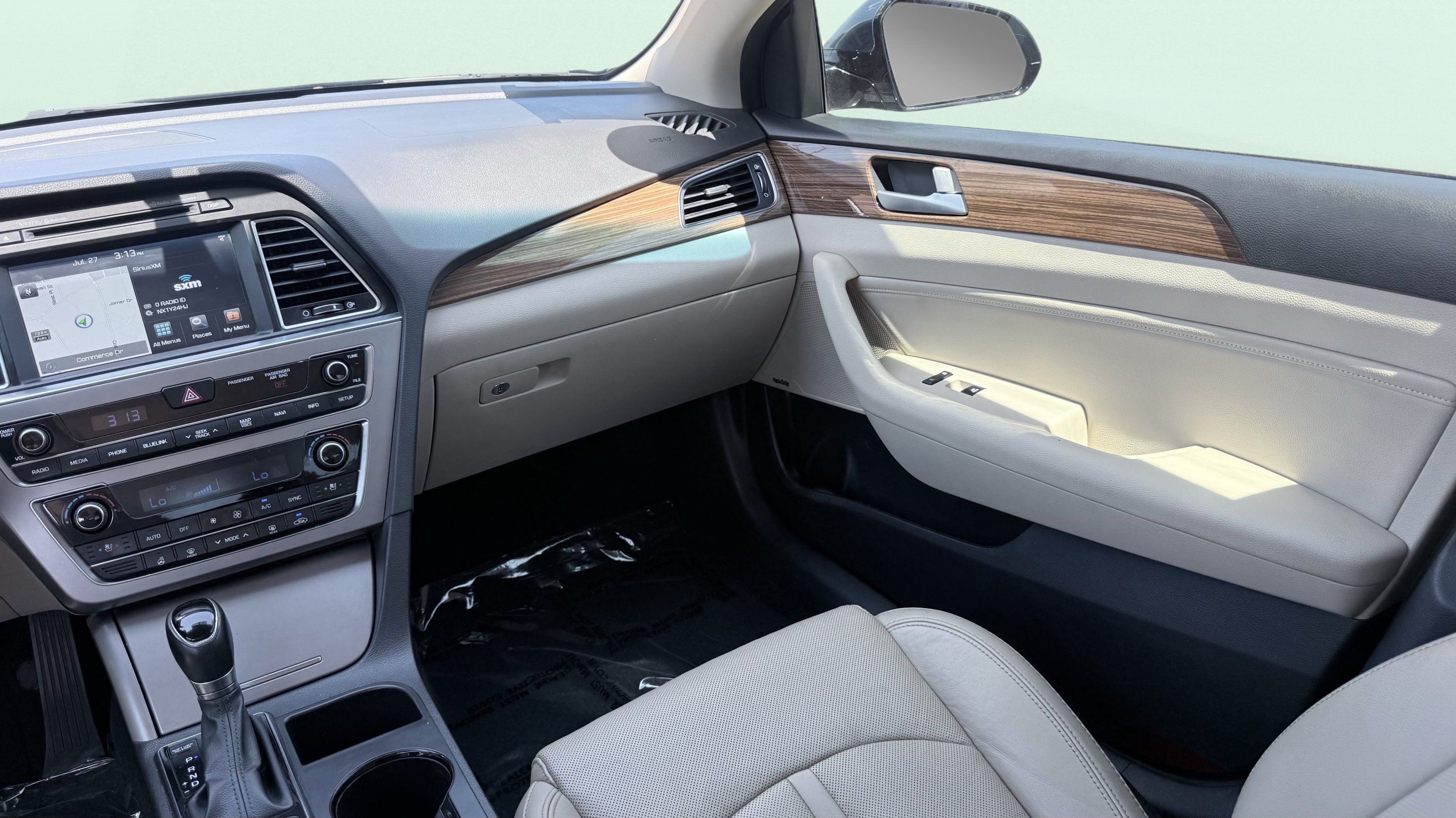 Used 2015 Hyundai Sonata Limited w/ Option Group 05 FWD image 39