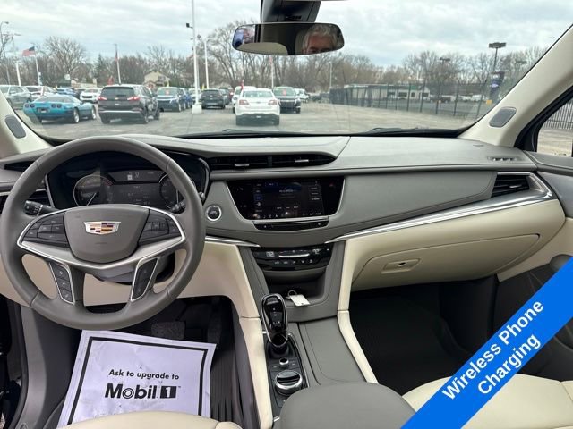 Used 2025 Cadillac XT5 Premium Luxury w/ LPO, Floor Liner Package image 13
