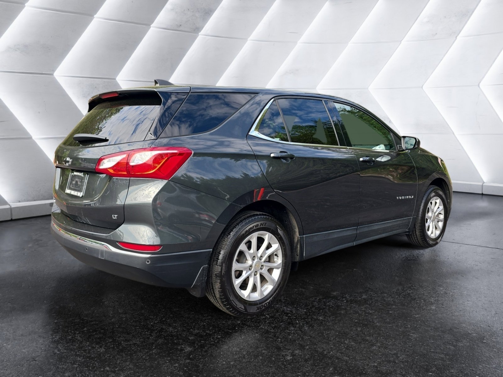 Used 2020 Chevrolet Equinox LT image 5