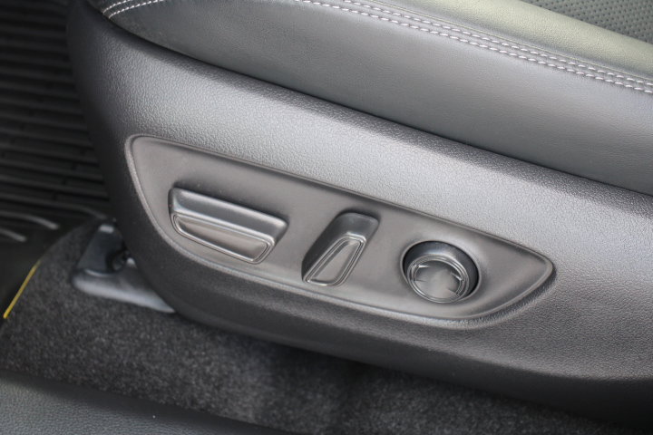 Certified 2022 Toyota RAV4 Limited image 12