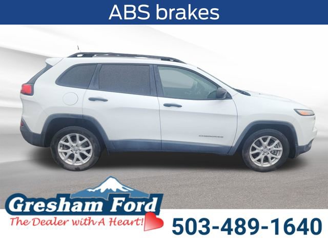 Used 2017 Jeep Cherokee Sport FWD image 7