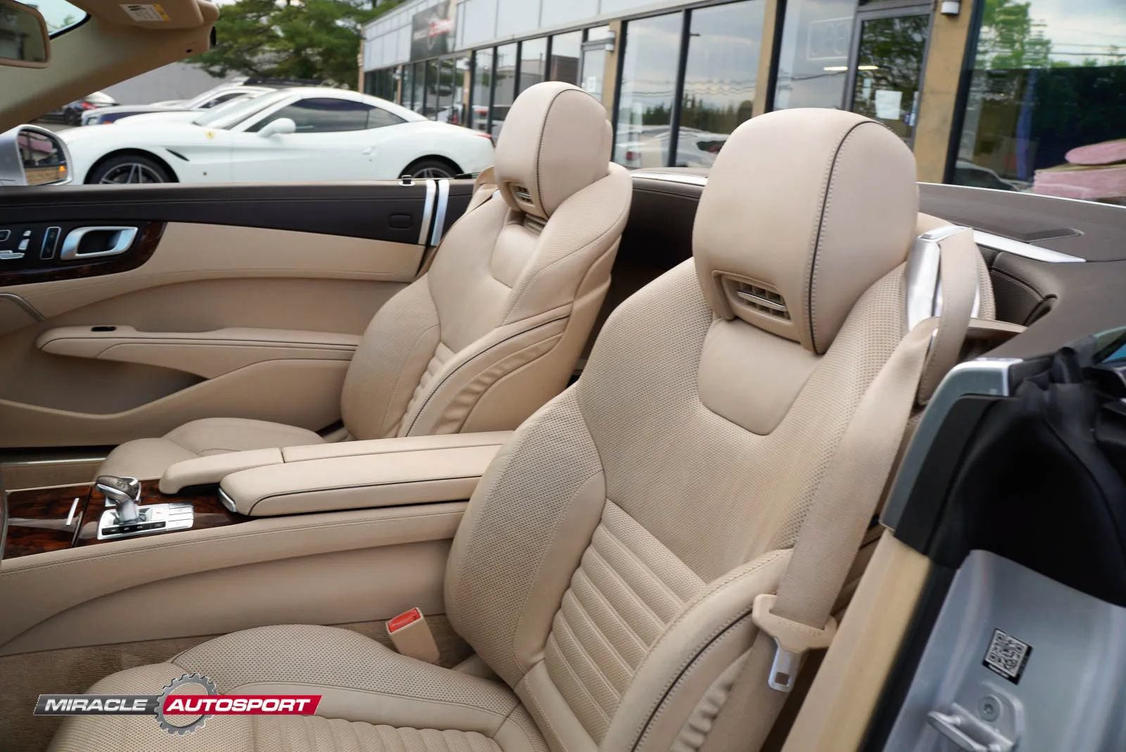 Used 2017 Mercedes-Benz SL 550 image 19