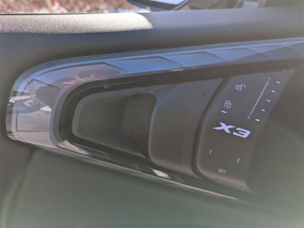 Certified 2025 BMW X3 xDrive30i w/ M Sport Package image 11