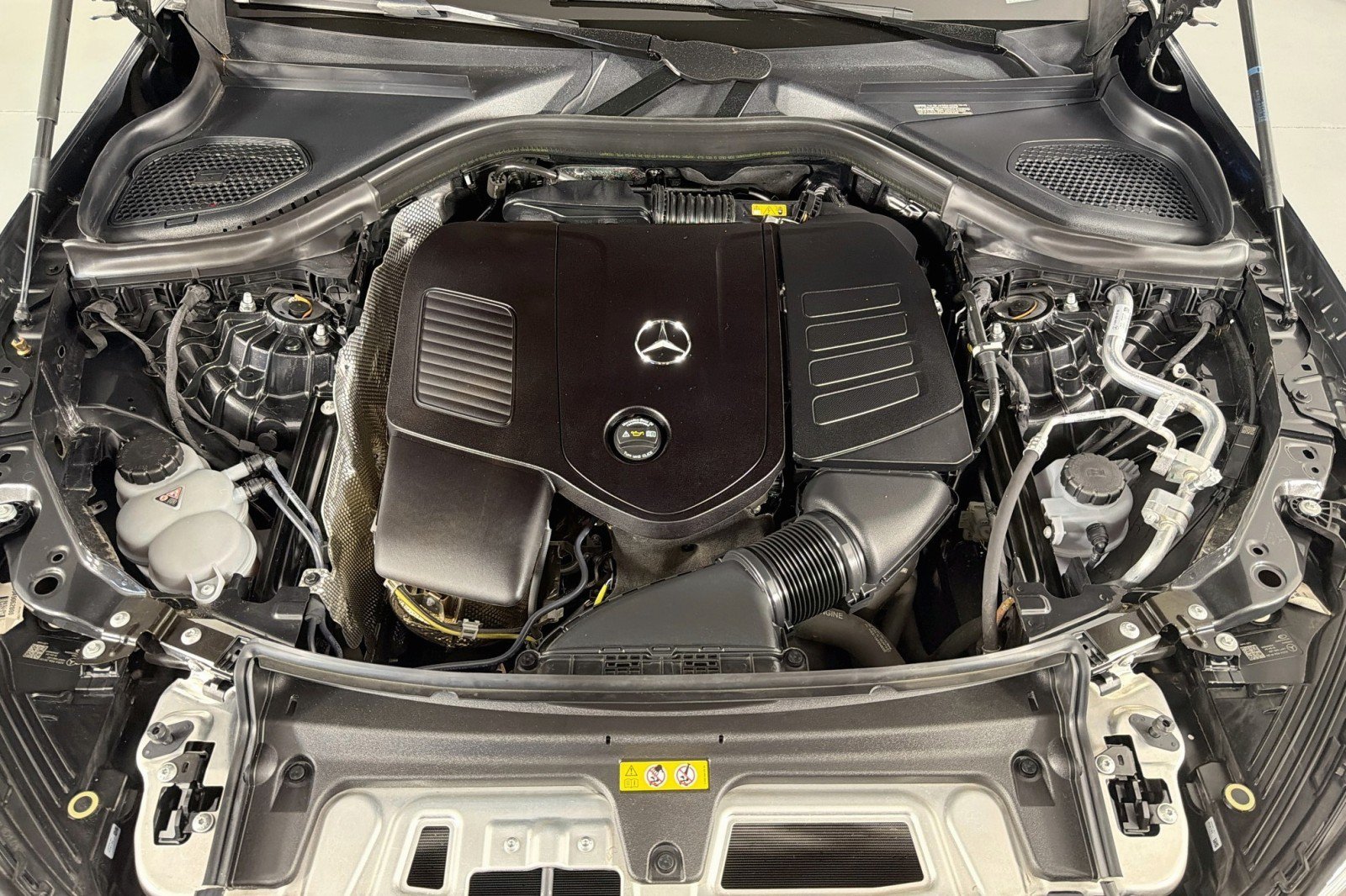 Certified 2024 Mercedes-Benz GLC 300 image 12