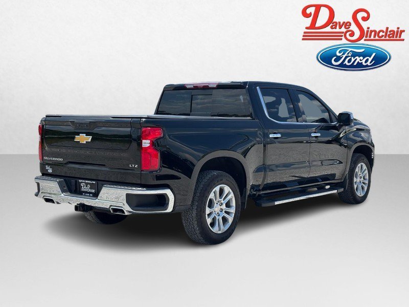 Used 2024 Chevrolet Silverado 1500 LTZ w/ Technology Package AWD/4WD image 7