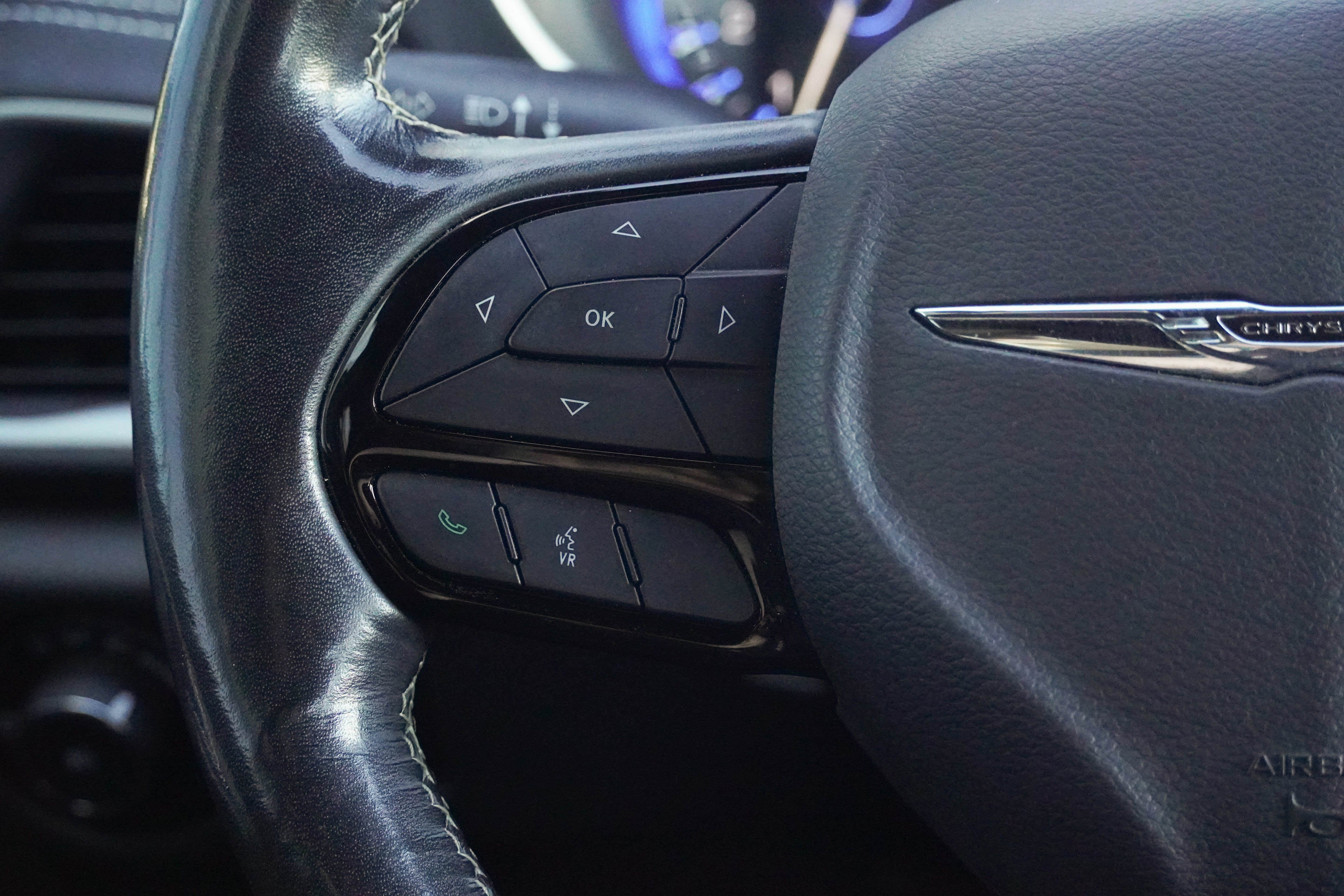Used 2021 Chrysler Pacifica Touring w/ S Appearance Package FWD image 21